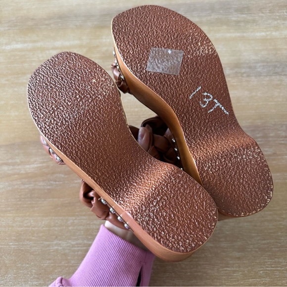 Steve Madden Cognac Brown Fauna Platform Clog Heels - Picture 8 of 8